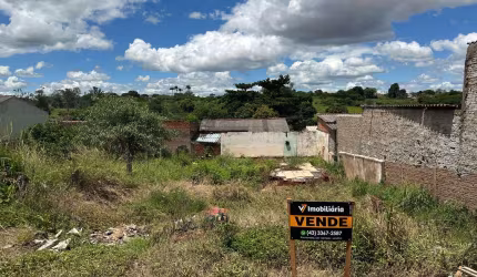 Oportunidade Única! Terreno de 250m² em Declive no Jardim Rivieira, Cambé. Pronto para Construir!