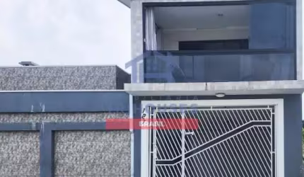 Maravilhoso sobrado alto padrão em Araucária, com 3 amplos dormitórios, mobiliado na região central