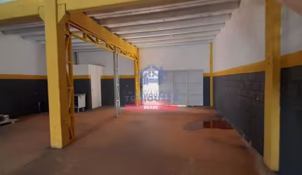 Abaixo do preço! Excelente Galpão com 211 m² á venda em Araucária por apenas R$ 530 MIL! OPORTUNIDA
