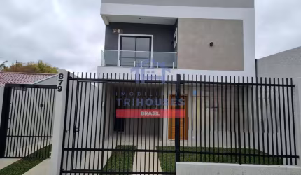 Belíssimo sobrado alto padrão de frente pra rua à venda com 3 dormitórios no Bairro Alto, Curitiba,