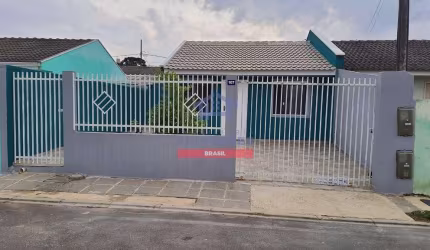 Linda Casa à venda, Fazenda Rio Grande, PR, com 2 dormitórios, 1 banheiro, 1 vaga de garagem, em co