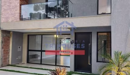 Lindo sobrado NOVO com 3 dormitórios à venda, Pilarzinho, Curitiba, PR por R$1.600.000