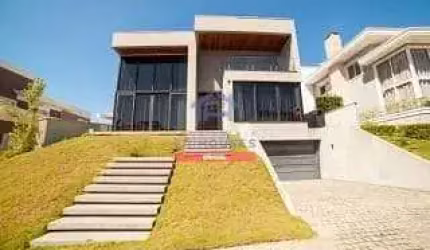 Maravilhosa Casa em condomínio com 4 dormitórios , 4 suítes e ofurô em condomínio fechado à venda n