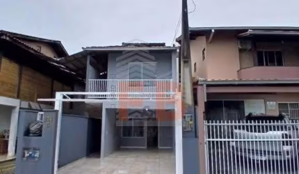 SOBRADO GEMINADO no AVENTUREIRO com 2 quartos para LOCAÇÃO, 103 m²