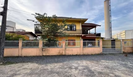 CASA no ADHEMAR GARCIA com 0 quartos para VENDA, 228 m²