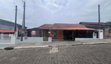 APARTAMENTO no IRIRIÚ com 2 quartos para LOCAÇÃO, 80 m²