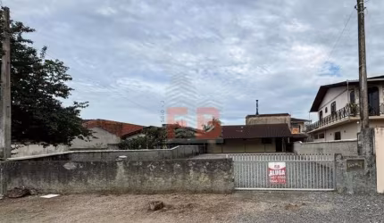 CASA no JARDIM IRIRIÚ com 2 quartos para LOCAÇÃO, 60 m²