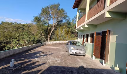 Chácara com 1144 m² em Santo Antônio do Pinhal