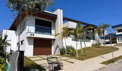 Casa 4 Suítes - 315 m² - Cond. Monte Carlo - Venda