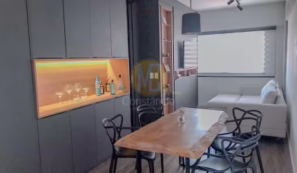 Apartamento tipo loft semimobiliado à venda - 44m² - 1 quarto - R$430.000