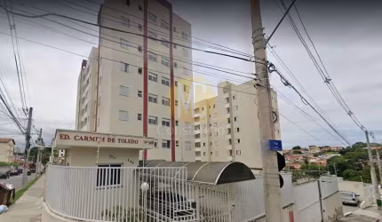 Apartamento com 2 quartos e 1 vaga coberta, Varanda e Piscina - Jd Oriente
