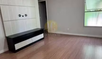Apartamento no Edifico Jangadas, com 2 dorms e 64m².