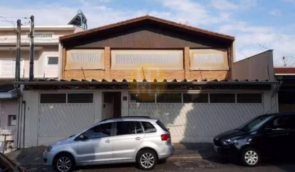Sobrado com 4 dormitórios à venda, 304 m² - Parque Martim Cecerê