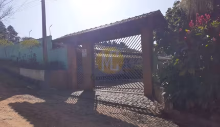 Chácara 2.000 m² - Porteira Fechada - Pinhalzinho - SP