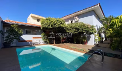 Casa com 4 Suítes na Ribeirania