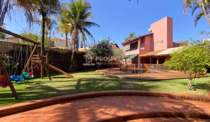 Casa no Condomínio Gênova | 4 suítes | 6 vagas de garagem