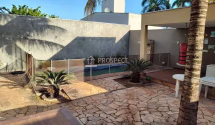 Casa na Ribeirânia | 3 suítes | 5 vagas
