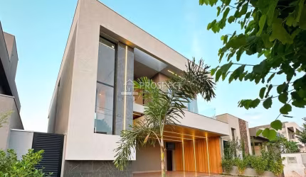 ACONCHEGANTE E LUXUOSO SOBRADO