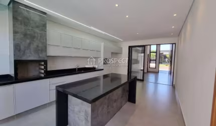 Casa no Condomínio Valência | 3 suítes | 4 vagas