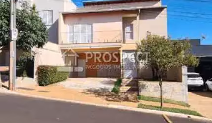 Casa com armários no San Marco | 4 suítes | 4 vagas