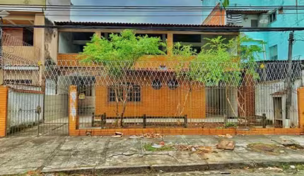 Casa com 4 quartos à venda na Rua Ícaro, Curicica, Rio de Janeiro, 365 m2 por R$ 664.000