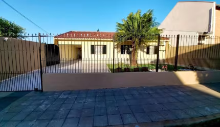 Casa para Venda em Maringá, Jardim Canada, 3 dormitórios, 1 suíte, 3 banheiros, 3 vagas