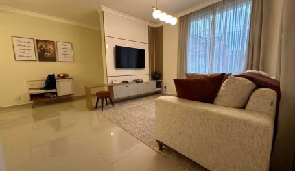 Triplex à venda no Jardim América com 3 quartos 2 suítes.