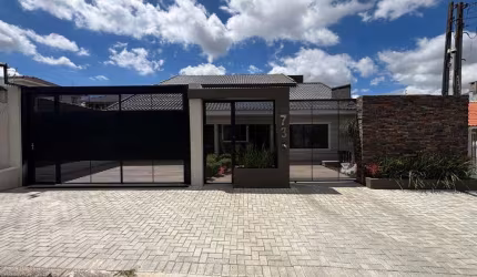 Casa a venda no Jardim carvalho com 5 quartos e piscina