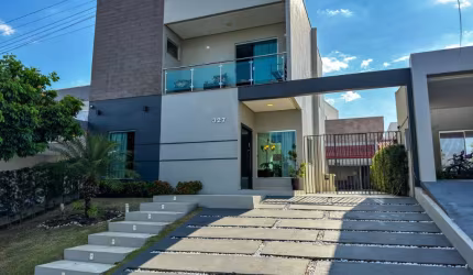 VENDE-SE BELÍSSIMA CASA DUPLEX