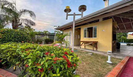 vendo casa duplex no parque 10  em condomínio