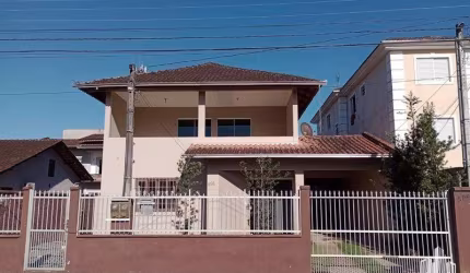 Sobrado para Venda em Joinville, Jardim Sofia, 6 dormitórios, 1 suíte, 3 banheiros, 3 vagas