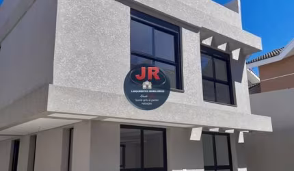 Tríplex em condomínio em Santa Felicidade, 3 quartos sendo uma suíte
