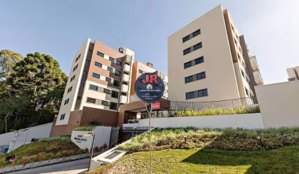 Apartamento em condomínio clube com 2 vagas, ao lado Parque Barigui