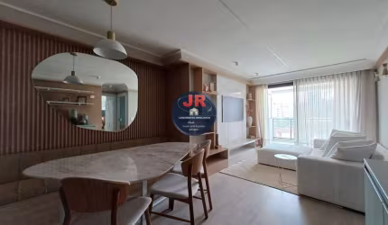 Apartamento Alto Padrão no Ahú, 2 quartos sendo uma suíte e 2 vagas