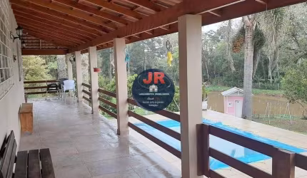 Chácara com piscina a venda em tijucas do sul divisa com são josé dos pinhais
