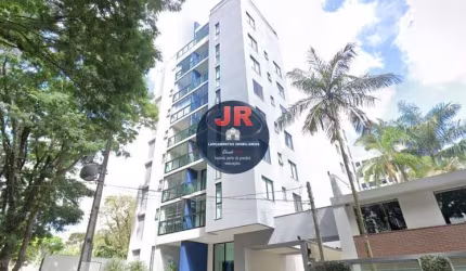 Apartamento alto padrão na melhor localização das Mercês, 3 quartos sendo uma suíte com duas vagas