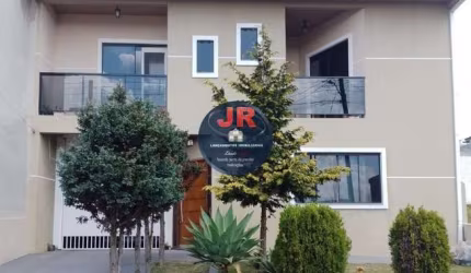 Sobrado triplex 2 quartos à venda no Bairro Umbará.