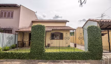 Casa com 3 quartos à venda na Humaitá, 131, Duque de Caxias, São Leopoldo por R$ 742.000