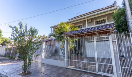 Casa com 5 quartos à venda na Eto Antero Roehe, 65, Feitoria, São Leopoldo por R$ 450.000