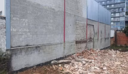 Terreno à venda na Rua Porto Lucena, 40, Primavera, Novo Hamburgo por R$ 242.000
