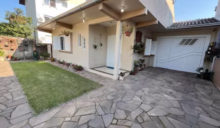 Casa com 2 quartos à venda na Rua Oreste Samuel Canosa, 173, Santa Teresa, São Leopoldo por R$ 580.000