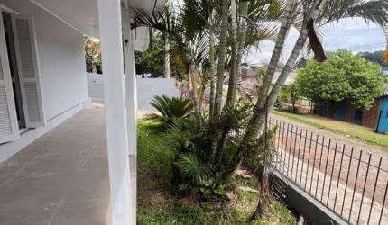 Casa com 3 quartos à venda na Maracatu, 145, Arroio da Manteiga, São Leopoldo por R$ 353.000