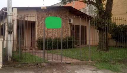 Casa com 3 quartos à venda na Avenida Luiz Pasteur, 5425, Parque Primavera, Esteio por R$ 460.000