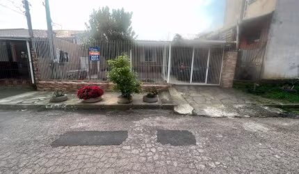 Casa com 3 quartos à venda na Paulo Pontes, 24, Jardim Planalto, Esteio por R$ 300.000