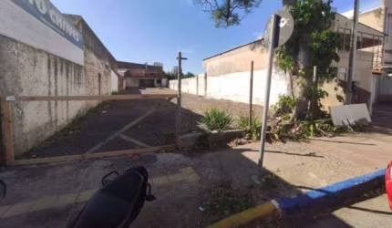 Terreno comercial para alugar no Centro, Esteio , 550 m2 por R$ 1.800