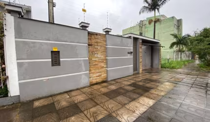 Casa com 4 quartos para alugar no Centro, Esteio , 150 m2 por R$ 7.000