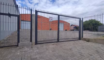 Barracão / Galpão / Depósito para alugar no Parque Primavera, Esteio , 400 m2 por R$ 4.500