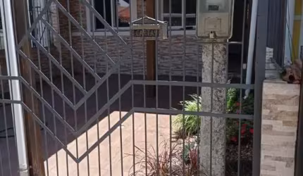 Casa com 2 quartos à venda na Iltomar Ferri, 63, Lomba da Palmeira, Sapucaia do Sul por R$ 370.000
