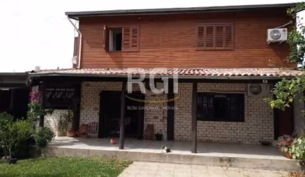 Casa com 3 quartos à venda na Rua Dona Ecilda, 344, Freitas, Sapucaia do Sul por R$ 680.000