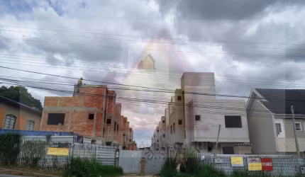 Casa Sobrado para Venda em Uberaba Curitiba-PR